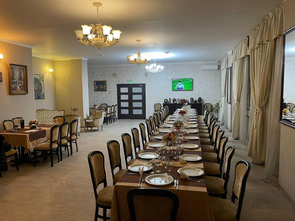 Hotel Tineretului Bucureşti Ngoại thất bức ảnh