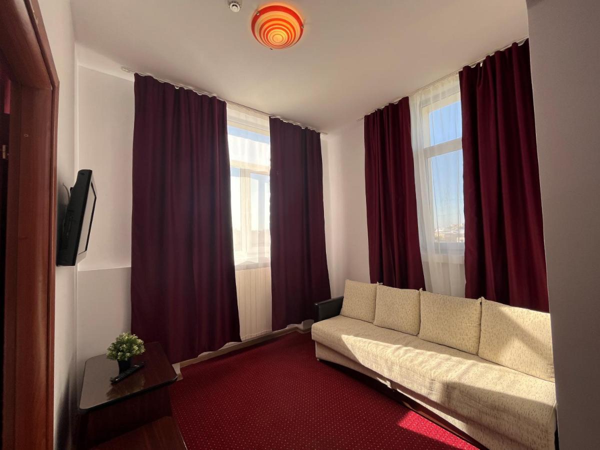 Hotel Tineretului Bucureşti Ngoại thất bức ảnh